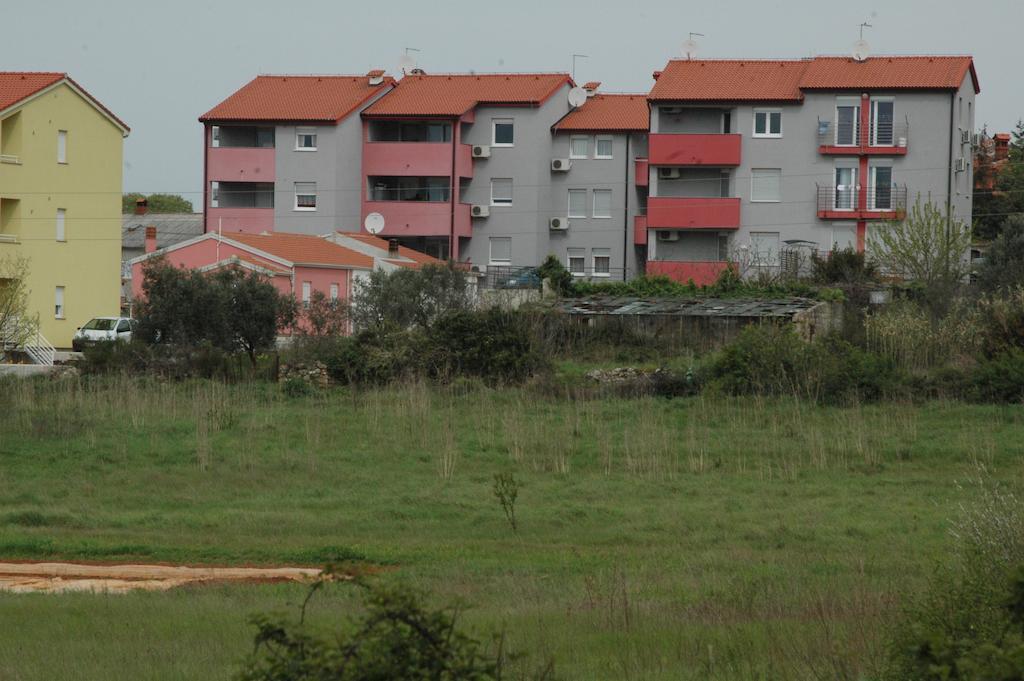 Apartments Saric プーラ エクステリア 写真