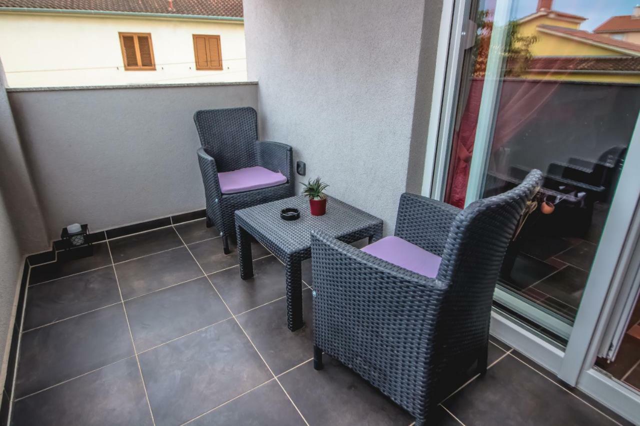 Apartments Saric プーラ エクステリア 写真