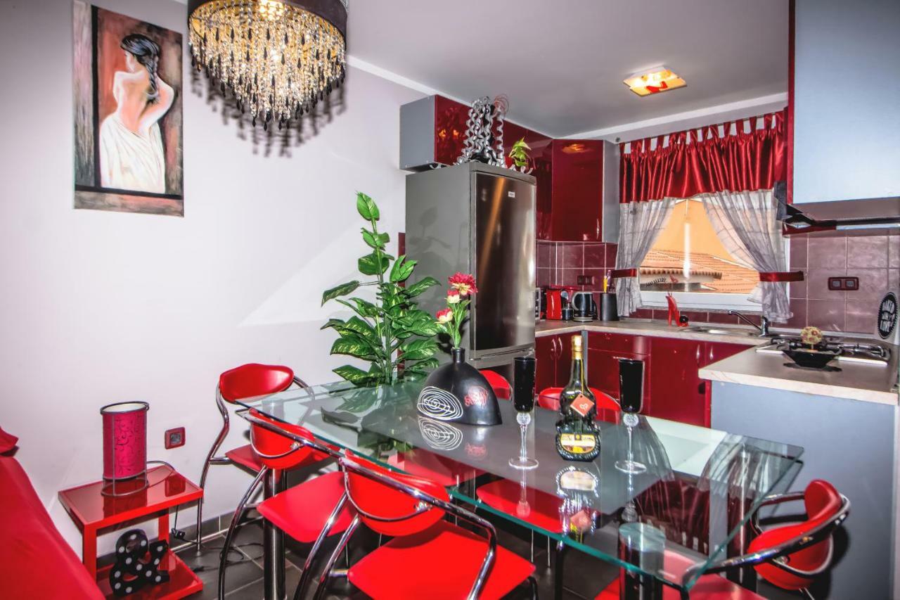 Apartments Saric プーラ エクステリア 写真